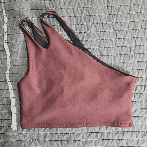 Peloton Show Up Side to Side Bra One Shoulder - Picture 1 of 4
